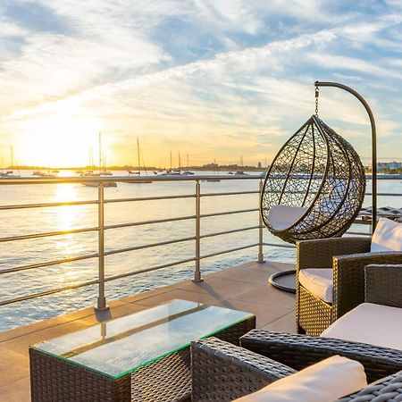 Tradewinds Apartments خليج سِمبسون المظهر الخارجي الصورة