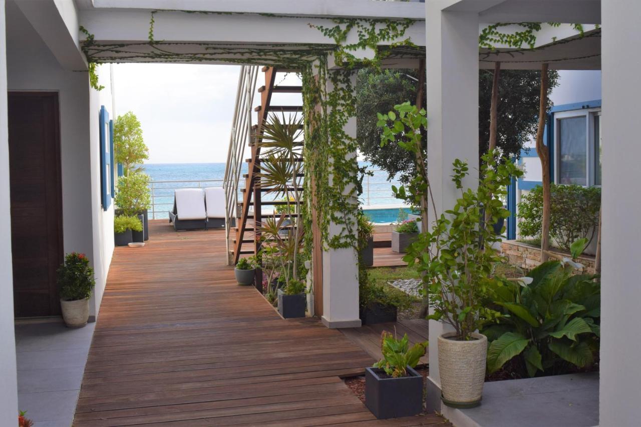 Tradewinds Apartments خليج سِمبسون المظهر الخارجي الصورة